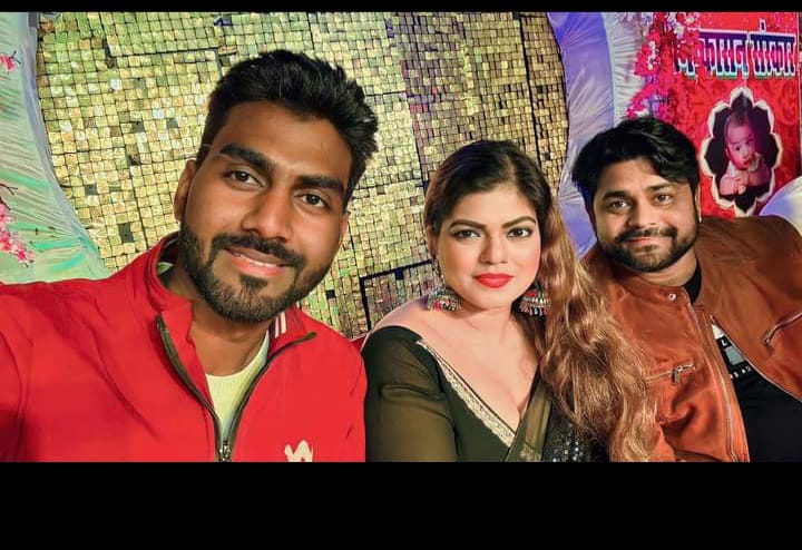 stage singer or play back singer in mumbai